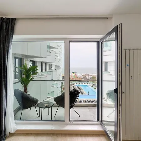 Apartmán Aquawaves In Infinity Pool & *