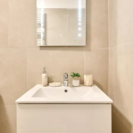 Aquawaves - Infinity Pool & Apartamento