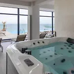 Aquawaves - Infinity Pool & * Нэводари