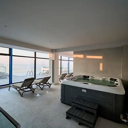 Aquawaves - Infinity Pool & 公寓 *